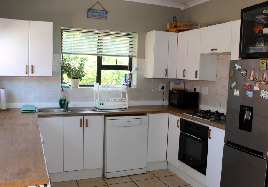 3 Bedroom Property for Sale in Kleinemonde Eastern Cape